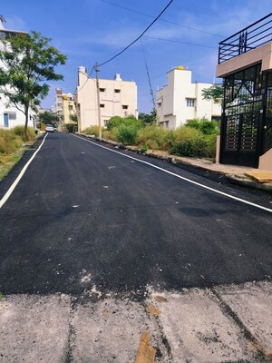  Plot For Sale in Lingadeeranhalli