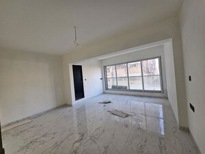 Room in 3 BHK Apartment at Khetwadi – for Sale