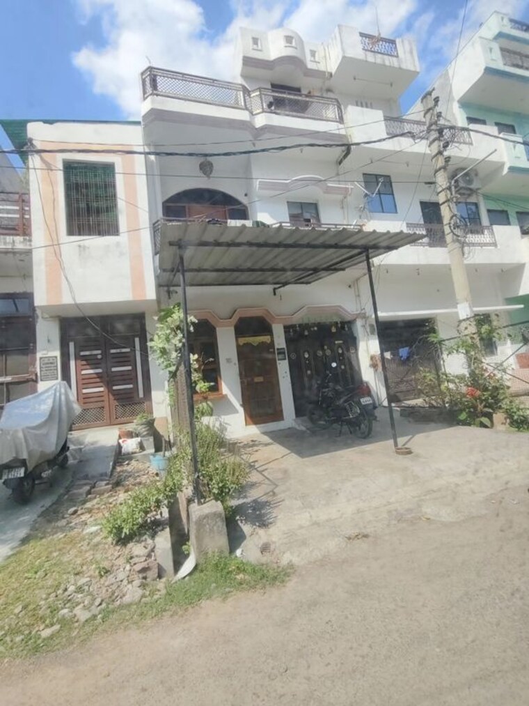 Exterior View, vrindavan yojna 3 Bedroom 560 Sq.Ft. Independent House In Vrindavan Yojna Lucknow 10181857