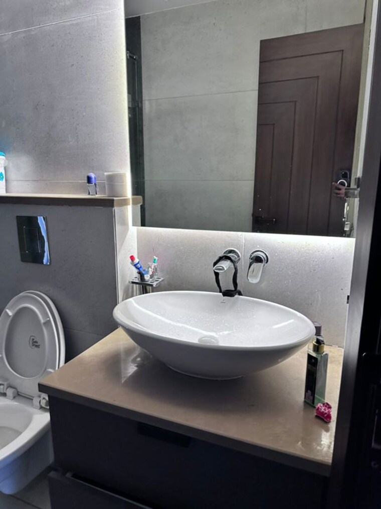Bathroom, kohli-one-malibu-town 1 RK 530 Sq.Ft. Builder Floor In Sector 47 Gurgaon 10181872