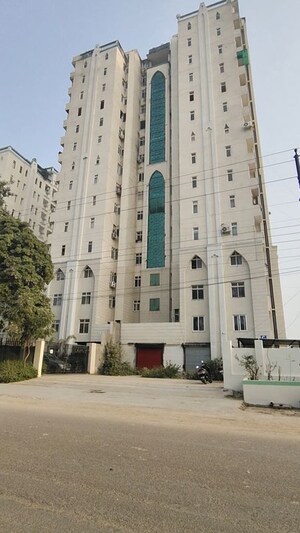 2 BHK Apartment – Exterior View View at Samiah Melrose Square, Vrindavan Yojna - for Sale