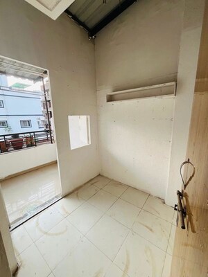Bathroom in 1 BHK Apartment at Wadgaon Sheri – for Rent