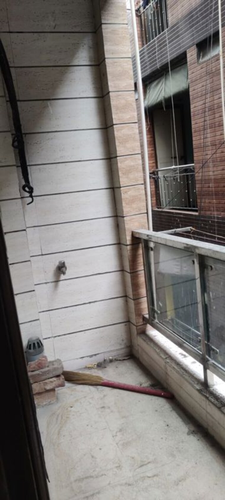 Balcony, kalkaji 2 Bedroom 80 Sq.Yd. Builder Floor In Kalkaji Delhi 10181880