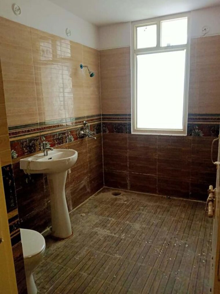 Bathroom, samiah-melrose-square 4 Bedroom 2250 Sq.Ft. Apartment In Vrindavan Yojna Lucknow 10181881
