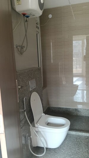 Bathroom in 4 BHK Apartment at ABA Ivy County, Sector 75 – for Rent