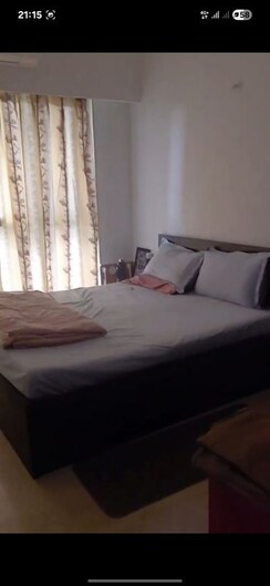 2 BHK + Pooja Room Apartment For Rent in Platinum Life