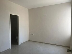 Room in 2 BHK Apartment at Shree Vardhman Green Court, Sector 90 – for Sale