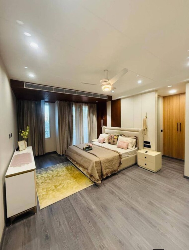 Bedroom, emaar-mgf-emerald-hills 4 Bedroom 500 Sq.Yd. Builder Floor In Sector 65 Gurgaon 10181919