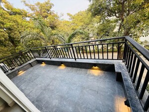 Balcony in 1 RK Builder Floor at Spazedge, Sector 47 – for Rent