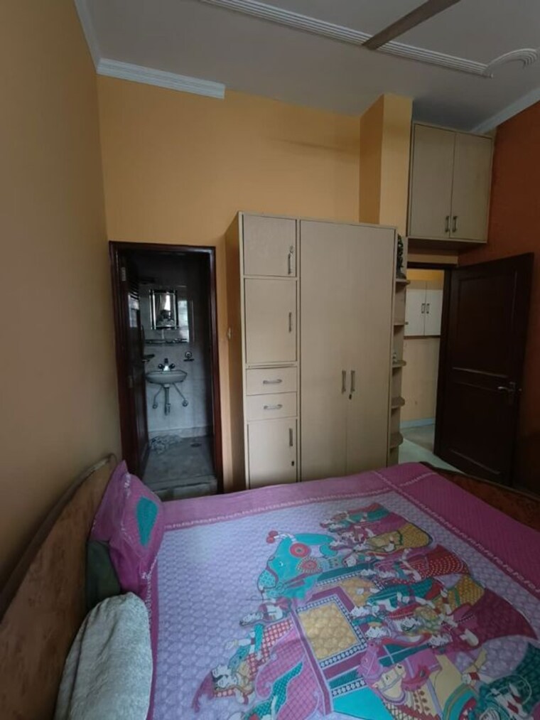 Bedroom, east of kailash 2 Bedroom 960 Sq.Ft. Builder Floor In East Of Kailash Delhi 10181932