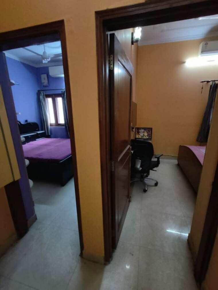 Bedroom, east of kailash 2 Bedroom 960 Sq.Ft. Builder Floor In East Of Kailash Delhi 10181932