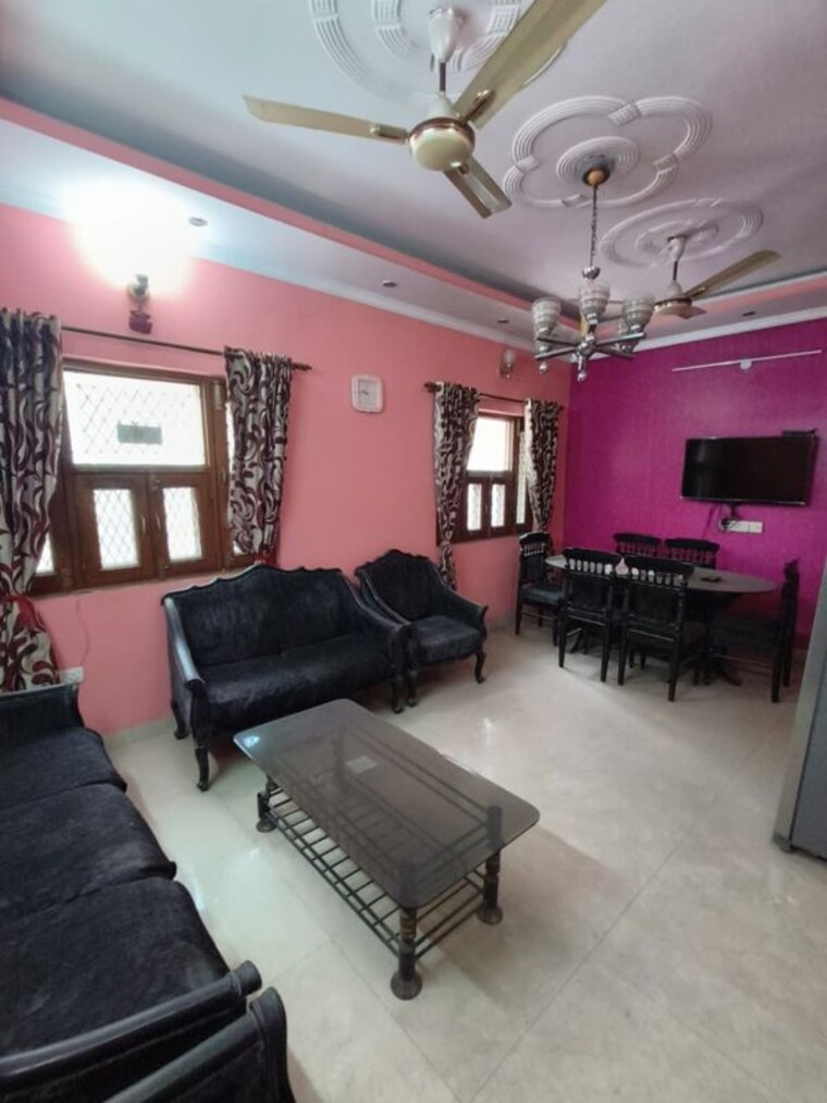 Living Room, east of kailash 2 Bedroom 960 Sq.Ft. Builder Floor In East Of Kailash Delhi 10181932