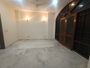 Room in 2 BHK Builder Floor at Malviya Nagar – for Rent