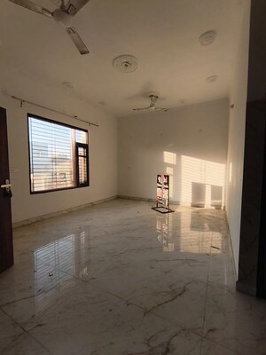 2 BHK Independent House For Rent in Ghazipur