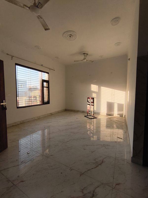 2 BHK Independent House For Rent in Ghazipur