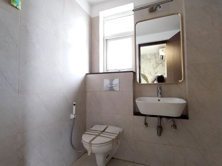 Bathroom, bptp-discovery-park 3 Bedroom 1600 Sq.Ft. Apartment In Sector 80 Faridabad 10181961