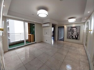 Room in 3 BHK Apartment at BPTP Discovery Park, Sector 80 – for Sale