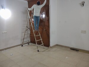 Staircase in 4 BHK Builder Floor at Sector 21c – for Rent