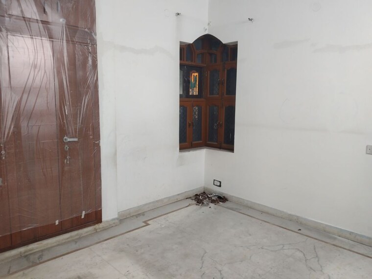 Room, sector 21c 4 Bedroom 360 Sq.Yd. Builder Floor In Sector 21c Faridabad 10181969