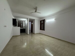 Room in 2 BHK Builder Floor at Palm Residency Chhatarpur, Chattarpur – for Rent