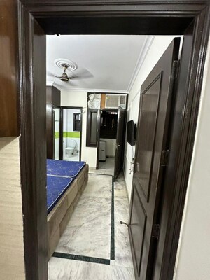Building Lobby in 2 BHK Builder Floor at Delhi Cantonment – for Rent