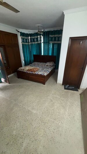 Living Room in 3.5 BHK Apartment at Garima Vihar Apartments, Sector 35 – for Sale