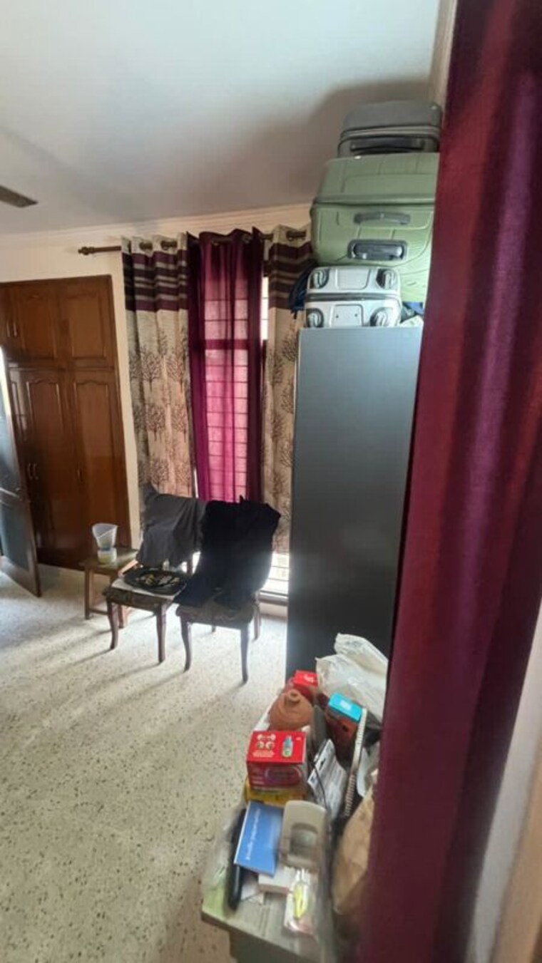 Living Room, garima-vihar-apartments 3.5 Bedroom 1800 Sq.Ft. Apartment In Sector 35 Noida 10181996