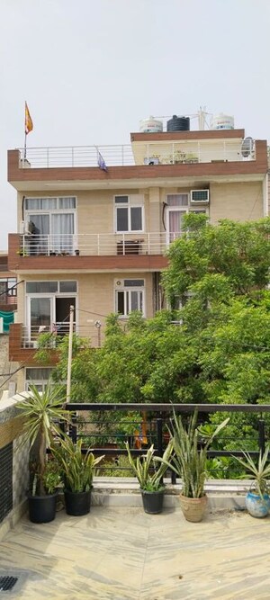 3 BHK Builder Floor – Exterior View View at Sector 7 - for Sale