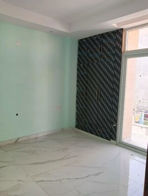 Room in 3 BHK Builder Floor at Sector 7 – for Sale
