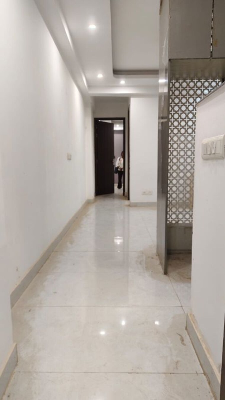 undefined, paryavaran complex 3 Bedroom 1200 Sq.Ft. Builder Floor In Paryavaran Complex Delhi 10181998