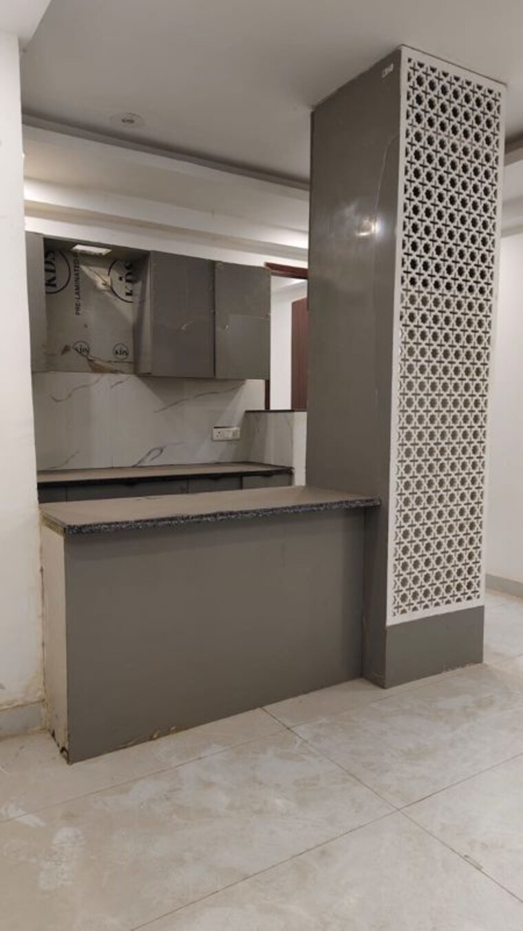 Kitchen, paryavaran complex 3 Bedroom 1200 Sq.Ft. Builder Floor In Paryavaran Complex Delhi 10181998