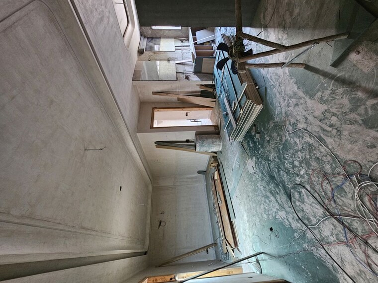 Living Room, bali nagar 4 Bedroom 245 Sq.Yd. Builder Floor In Bali Nagar Delhi 10182007