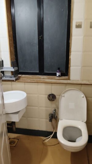 Bathroom in 2 BHK Builder Floor at Swapnalok Towers, Malad East – for Rent