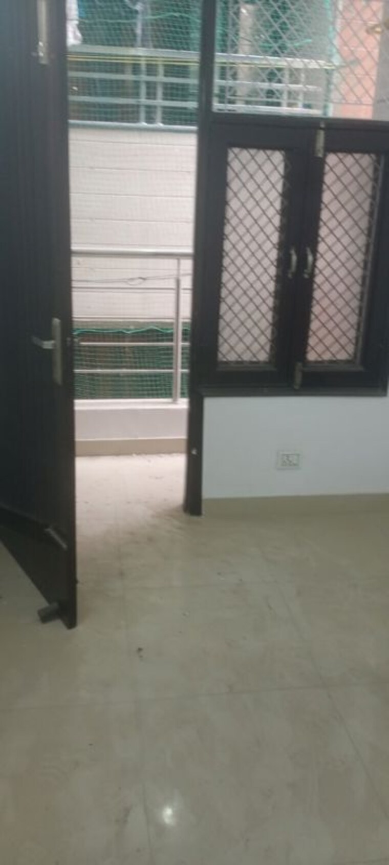 Room, suraj vihar 1 Bedroom 450 Sq.Ft. Apartment In Suraj Vihar Delhi 10182017