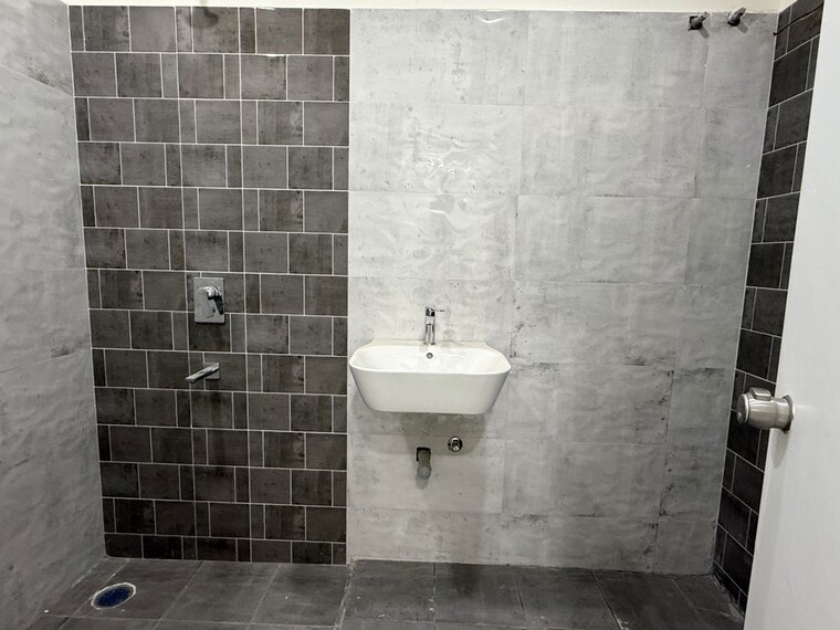 Bathroom, maithri-enclave 3 Bedroom 1950 Sq.Ft. Apartment In Sainikpuri Hyderabad 10182010