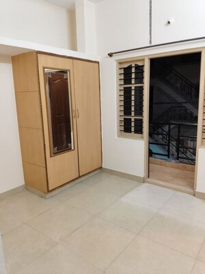 Room in 2 BHK Builder Floor at Btm Layout – for Rent