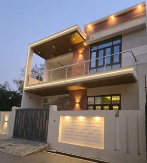 3 BHK Independent House For Sale in Jankipuram