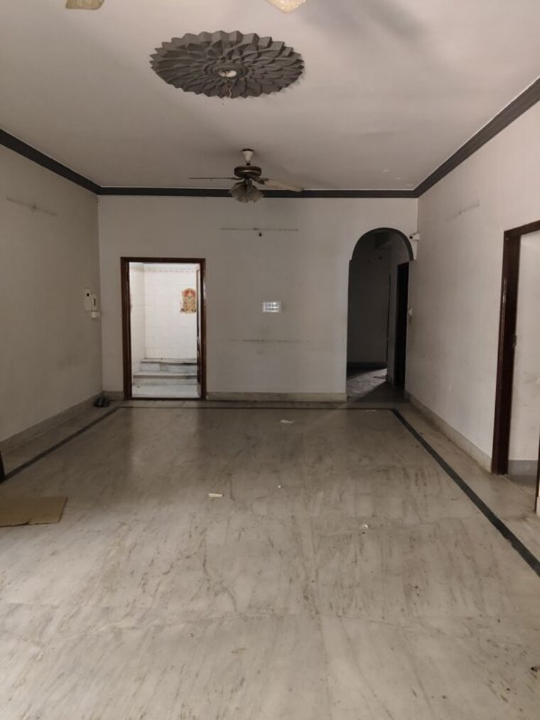 Room, btm layout 3 Bedroom 2400 Sq.Ft. Independent House In Btm Layout Bangalore 10182033