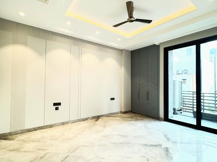 Room, gujranwala town 4 Bedroom 242 Sq.Yd. Independent House In Gujranwala Town Delhi 10182043