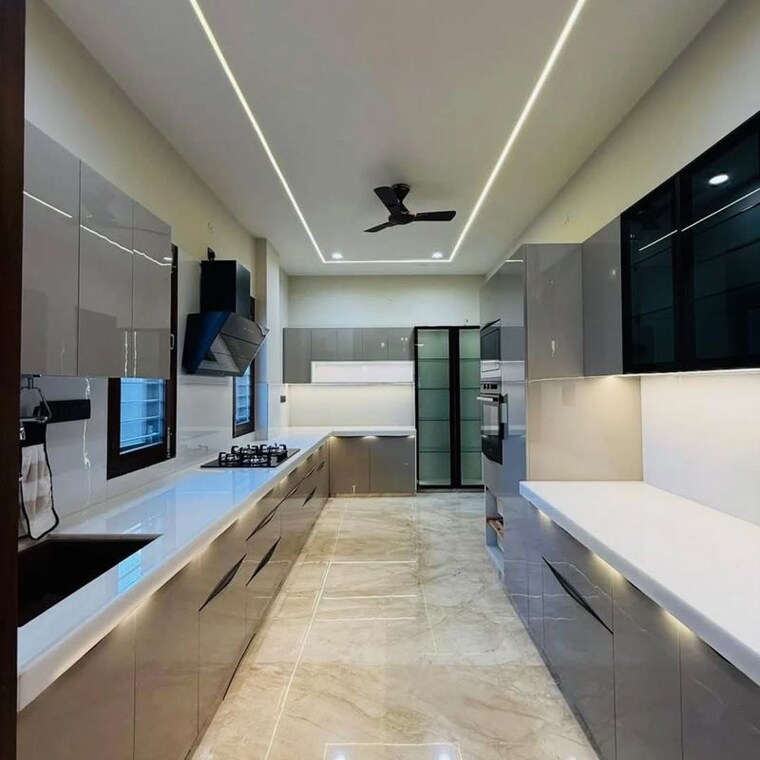 Kitchen, gujranwala town 4 Bedroom 242 Sq.Yd. Independent House In Gujranwala Town Delhi 10182043