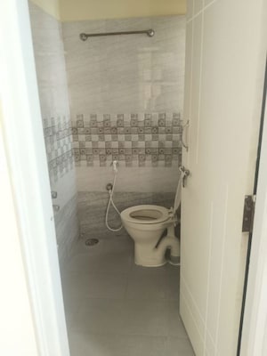 Bathroom in 1 RK Builder Floor at Btm Layout – for Rent
