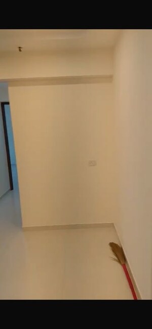 Room in 2 BHK Apartment at Gauri Excellency, Kandivali West – for Rent