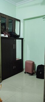 1 BHK 325 Sq.Ft. Apartment in Prabhadevi CHS