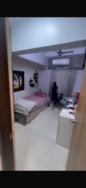Team Area in 3 BHK Apartment at Parinee Essence, Kandivali West – for Rent
