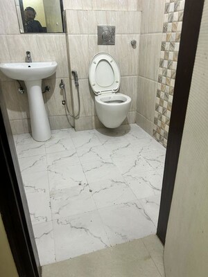 Bathroom in 2 BHK Apartment at Suncity Avenue 76, Sector 76 – for Sale