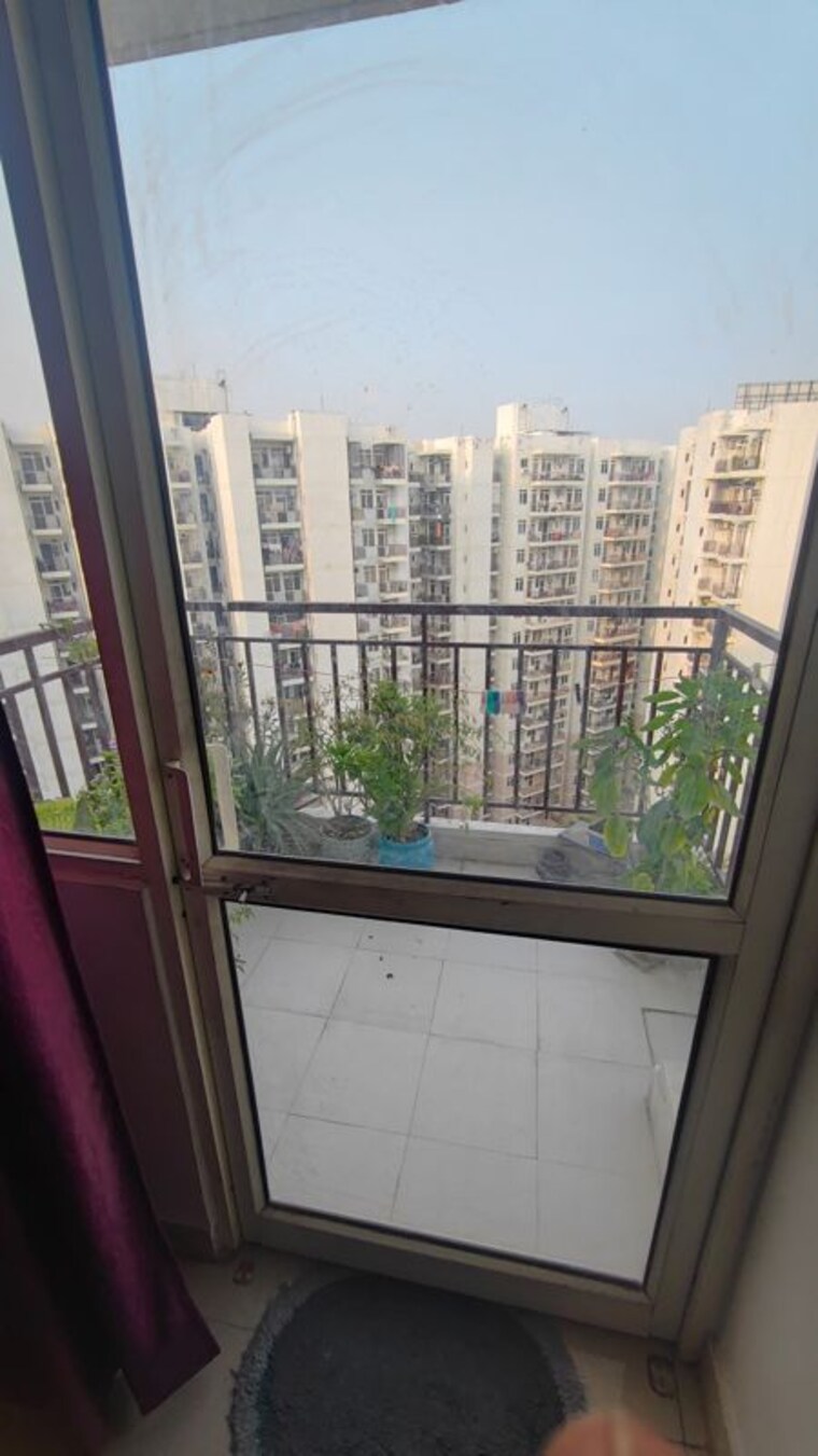 Balcony, suncity-heights 2 Bedroom 621 Sq.Ft. Apartment In Sector 54 Gurgaon 10182075