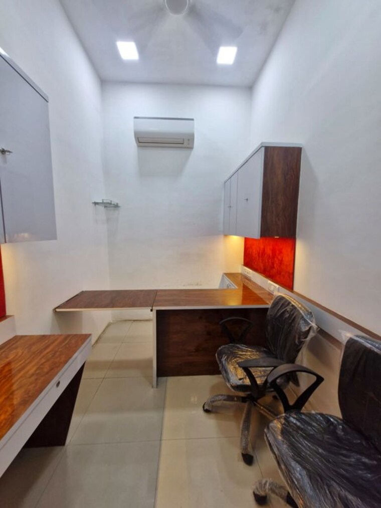 Kitchen, express-zone Commercial Office Space 100 Sq.Ft. In Malad East Mumbai 10182083