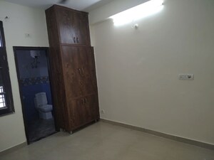Room in 2 BHK Apartment at Suncity Avenue 76, Sector 76 – for Sale