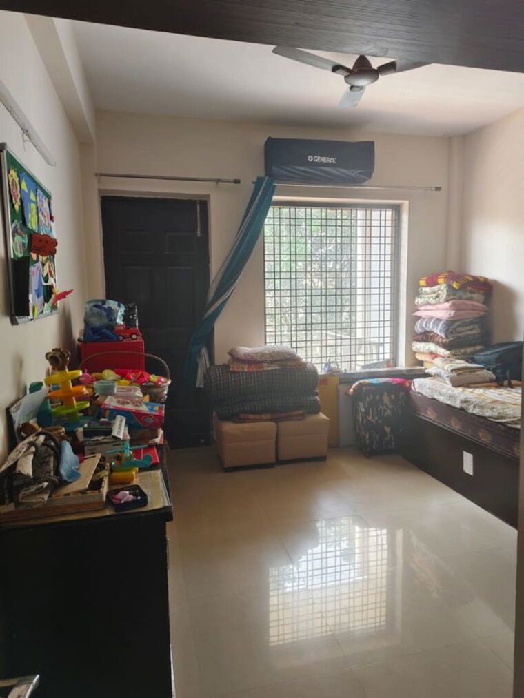 Living Room, suncity-avenue-76 2 Bedroom 582 Sq.Ft. Apartment In Sector 76 Gurgaon 10182086