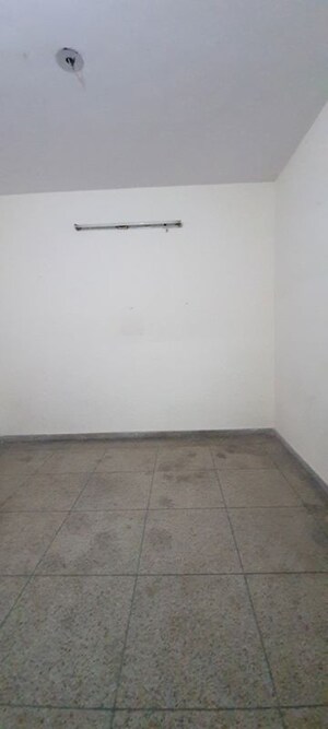 Room in 2.5 BHK Independent House at Sector 7 – for Rent